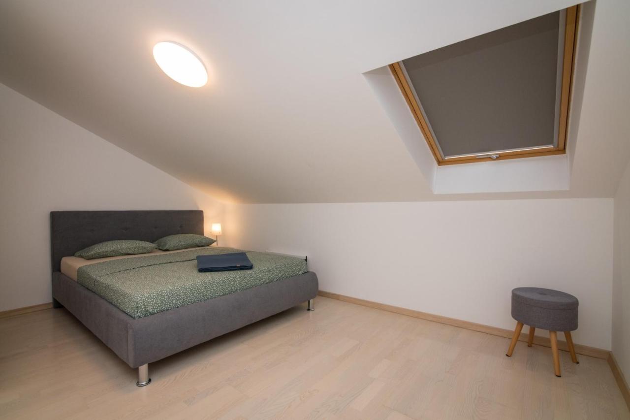 קוסטרנה Apartment Skylight מראה חיצוני תמונה