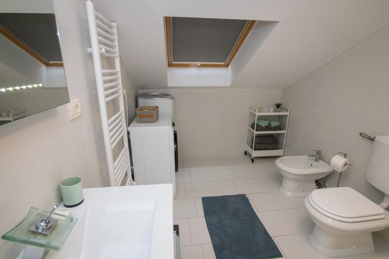 קוסטרנה Apartment Skylight מראה חיצוני תמונה